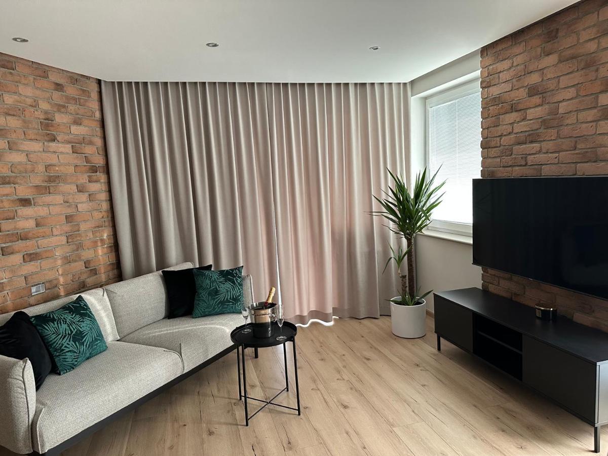 Premium Apartament Polna ชเตชชีแนค ภายนอก รูปภาพ